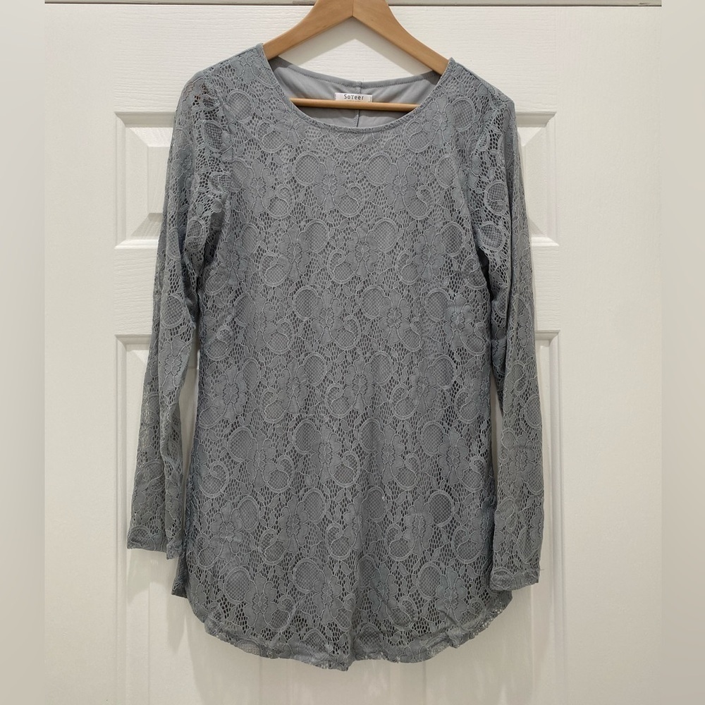 NWOT Grey Lace Blouse with Sheer Lace Sleeves, S